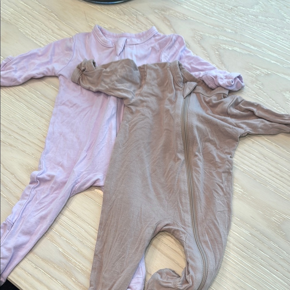 Kyte newborn onesies for girls (set of 2)